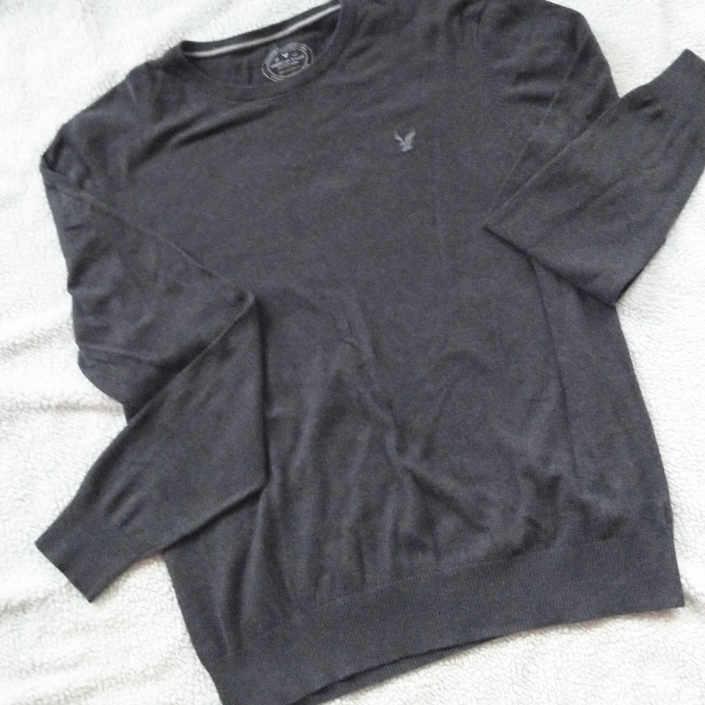 Men's gray sweater